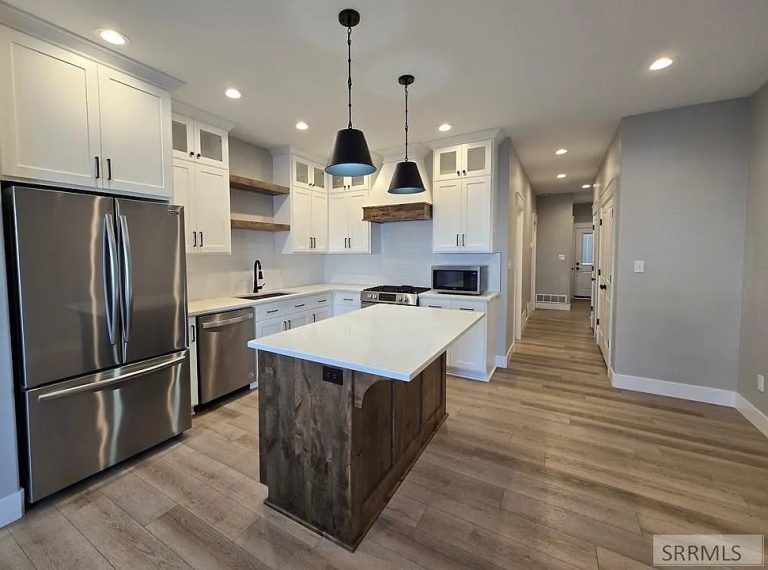Kitchen 1