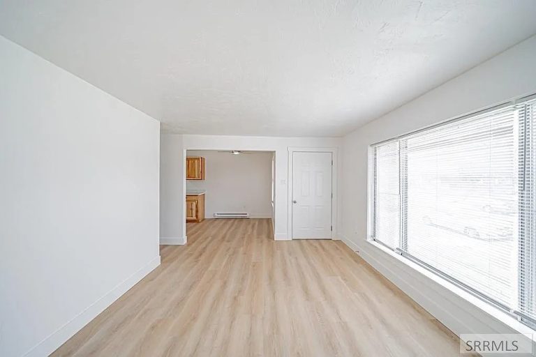 675 Holbrook Dr, Idaho Falls ID 83401
